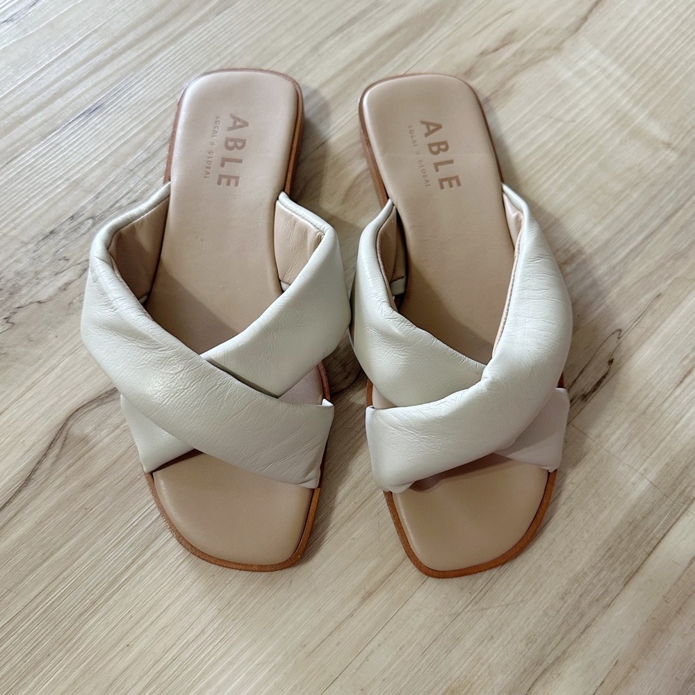 ABLE Crisscross Puff Slide Sandal Size 6‎